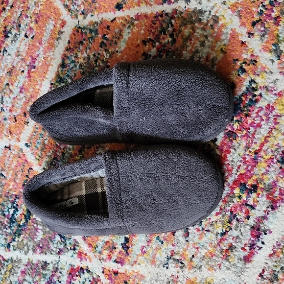 Men's slippers - Picture 1 of 9